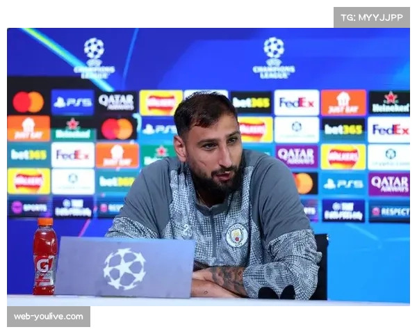 曼城门将多纳鲁马经纪人表态：球员享受英超，未来或返意甲