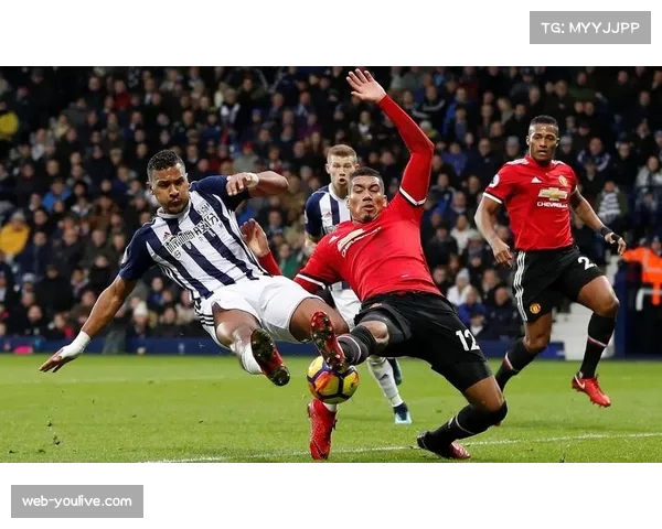 曼联训练基地观察:腾哈格加练定位球攻防,应对二月关键战 曼联训练基地观察:腾哈格加练定位球攻防,应对二月关键战